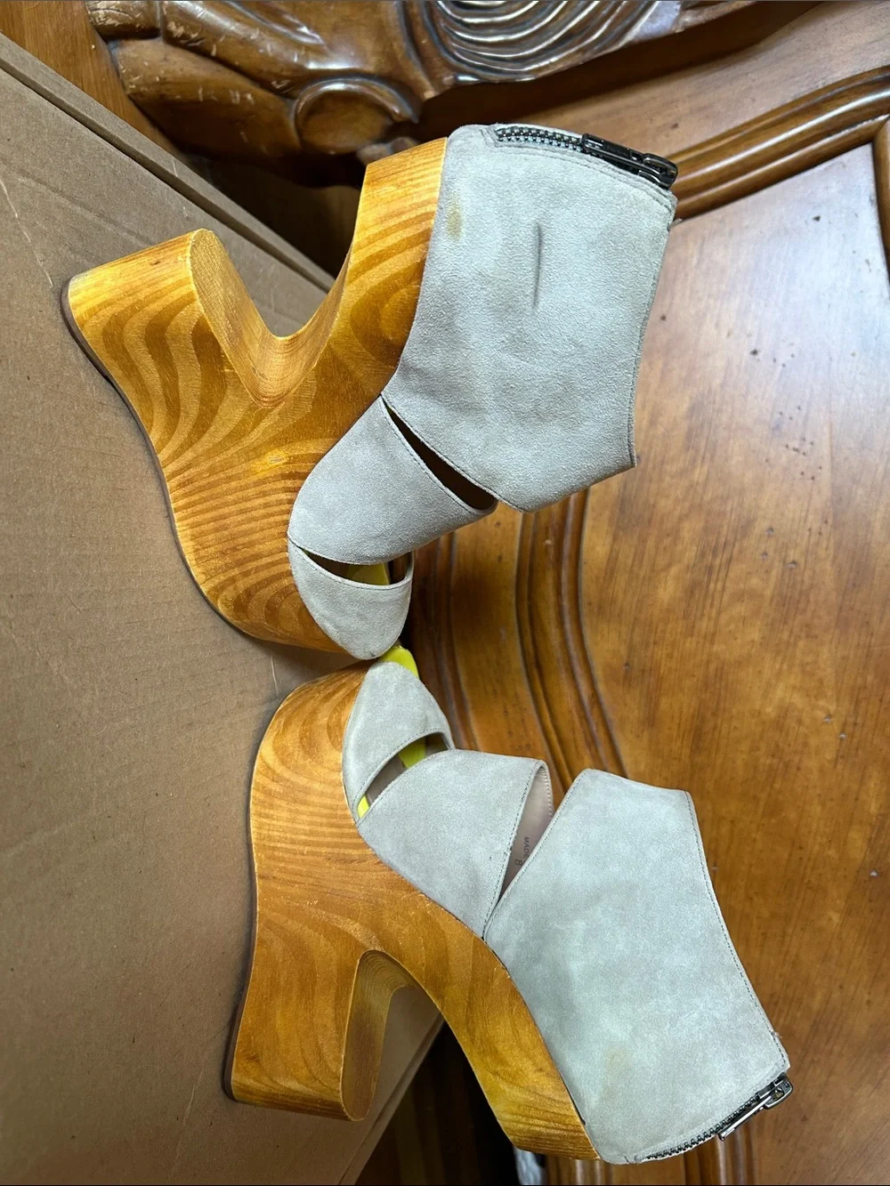 Dolce Vita Grey Suede Cutout Platform Wedge Sandals - Women 8.5